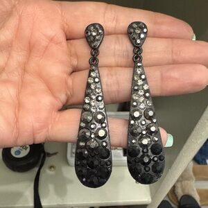 Elegant Black Crystal Teardrop Dangle Earrings